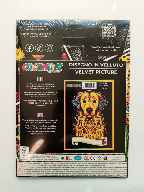 tył-tekturowego-czarnego-opakowania-Colorvelvet-Kolorowanka-Welwetowa-A4-z-przykładowym-pomysłem-na-pokolorowanie-Golden-Retrievera-oraz-z-ostrzeżeniami-i-danymi-producenta.jpg